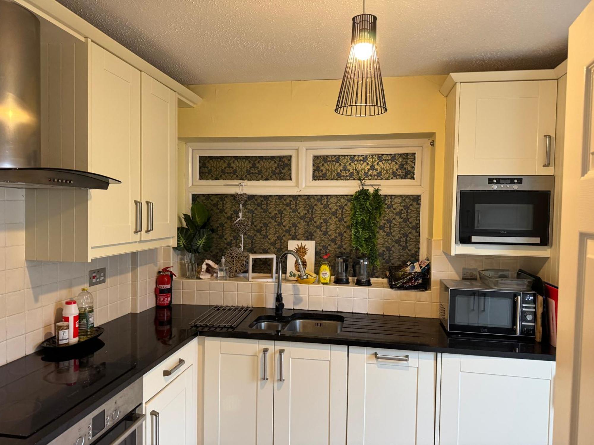 Sunflower Villa Бристол Екстериор снимка