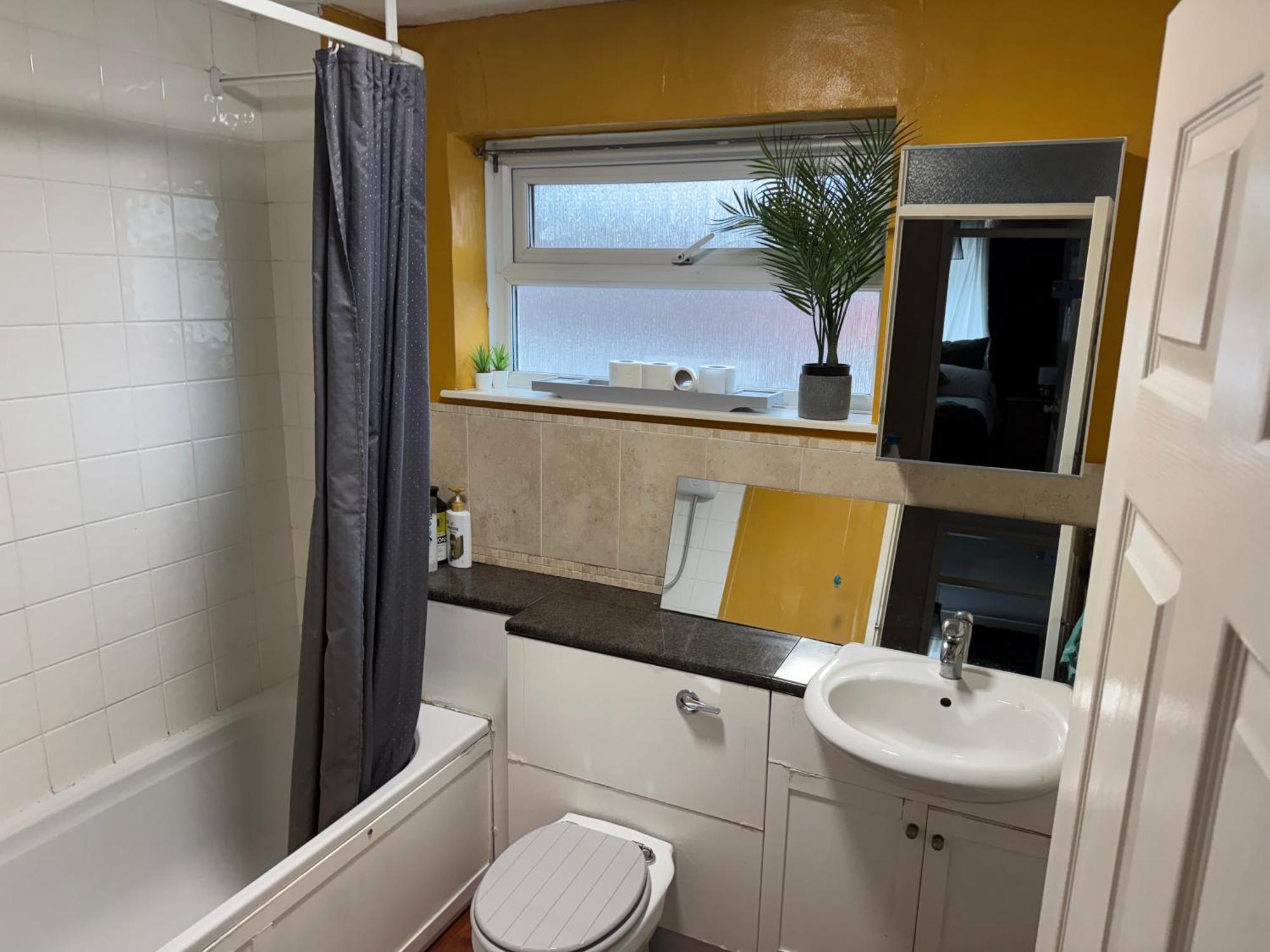 Sunflower Villa Бристол Екстериор снимка